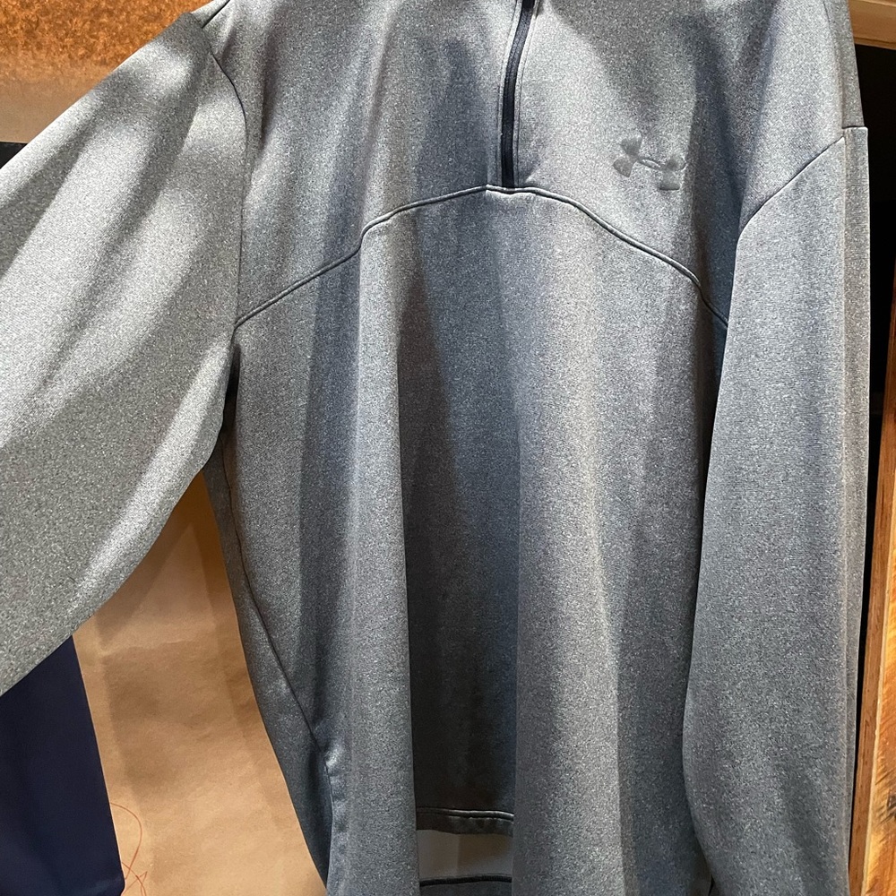 Under Armour 1/4 zip pullover
